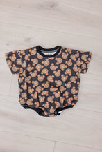 Load image into Gallery viewer, Pumpkin Patch Outfit