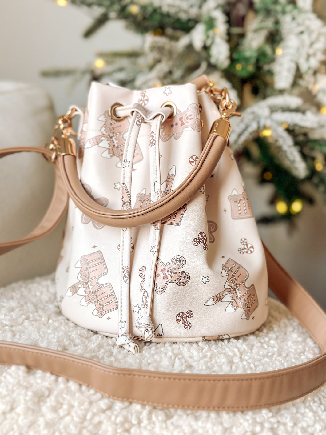 Merry Gingy Mini Bucket Bag